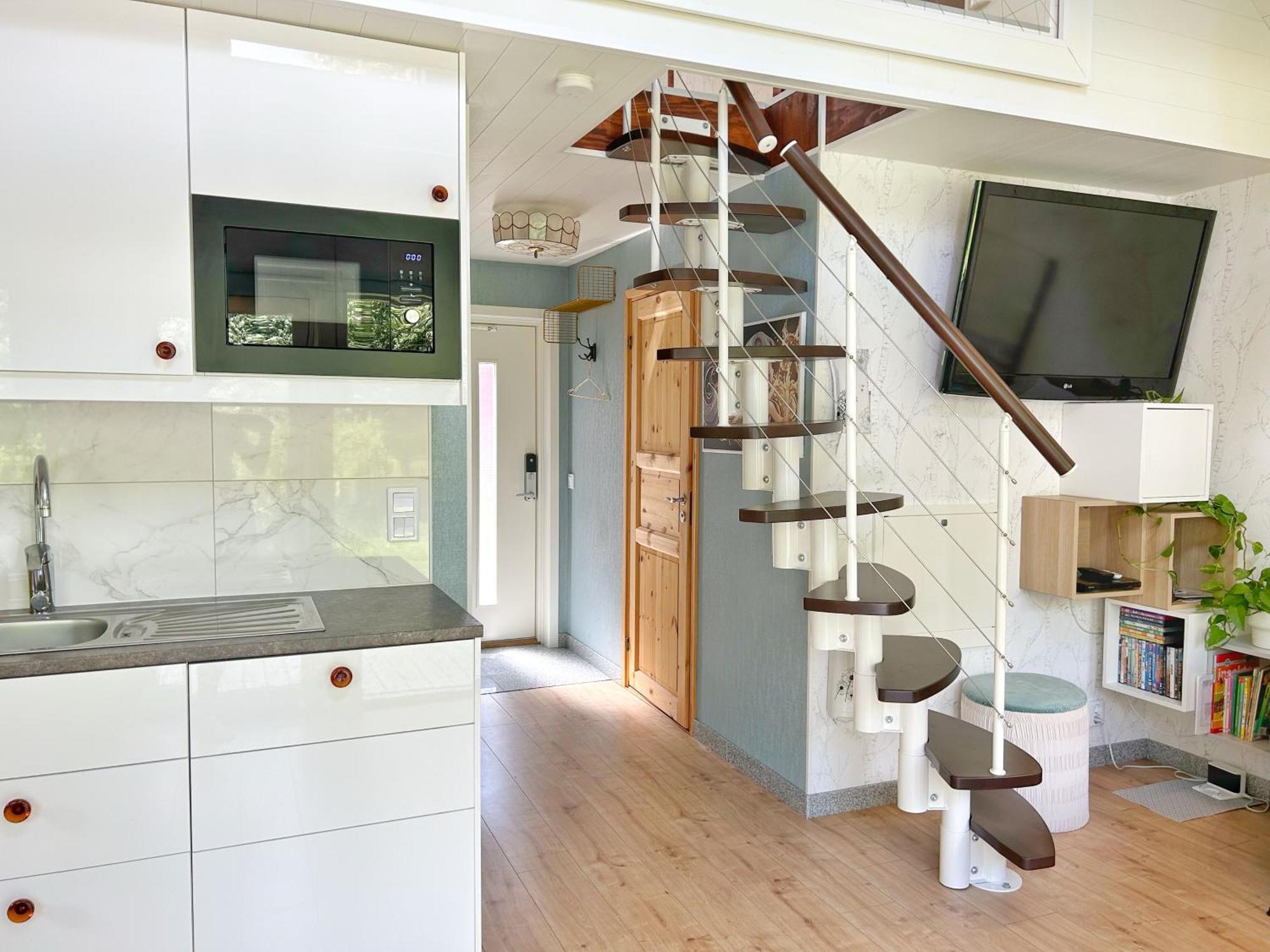 The Blomsholm Cabin - Load Your Electric Car Stromstad Exterior photo